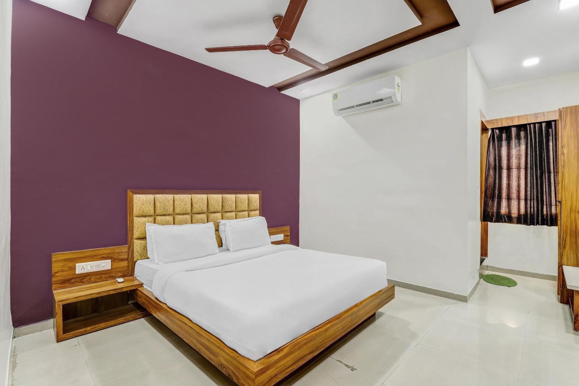 Capital O Maple View Hotell Naroda Exteriör bild